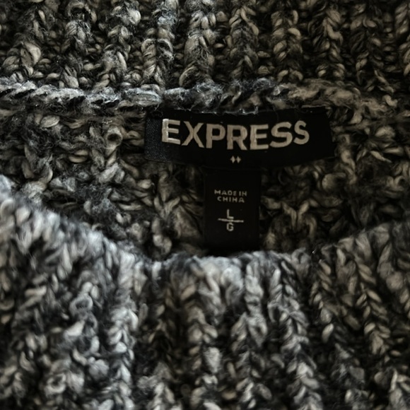 EXPRESS CHUNKY SWEATER - Picture 2 of 3